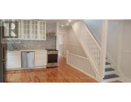 Upper - 226 Ashworth Avenue, Toronto, ON M6G2A7 Photo 7