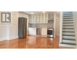 Upper - 226 Ashworth Avenue, Toronto, ON M6G2A7 Photo 8