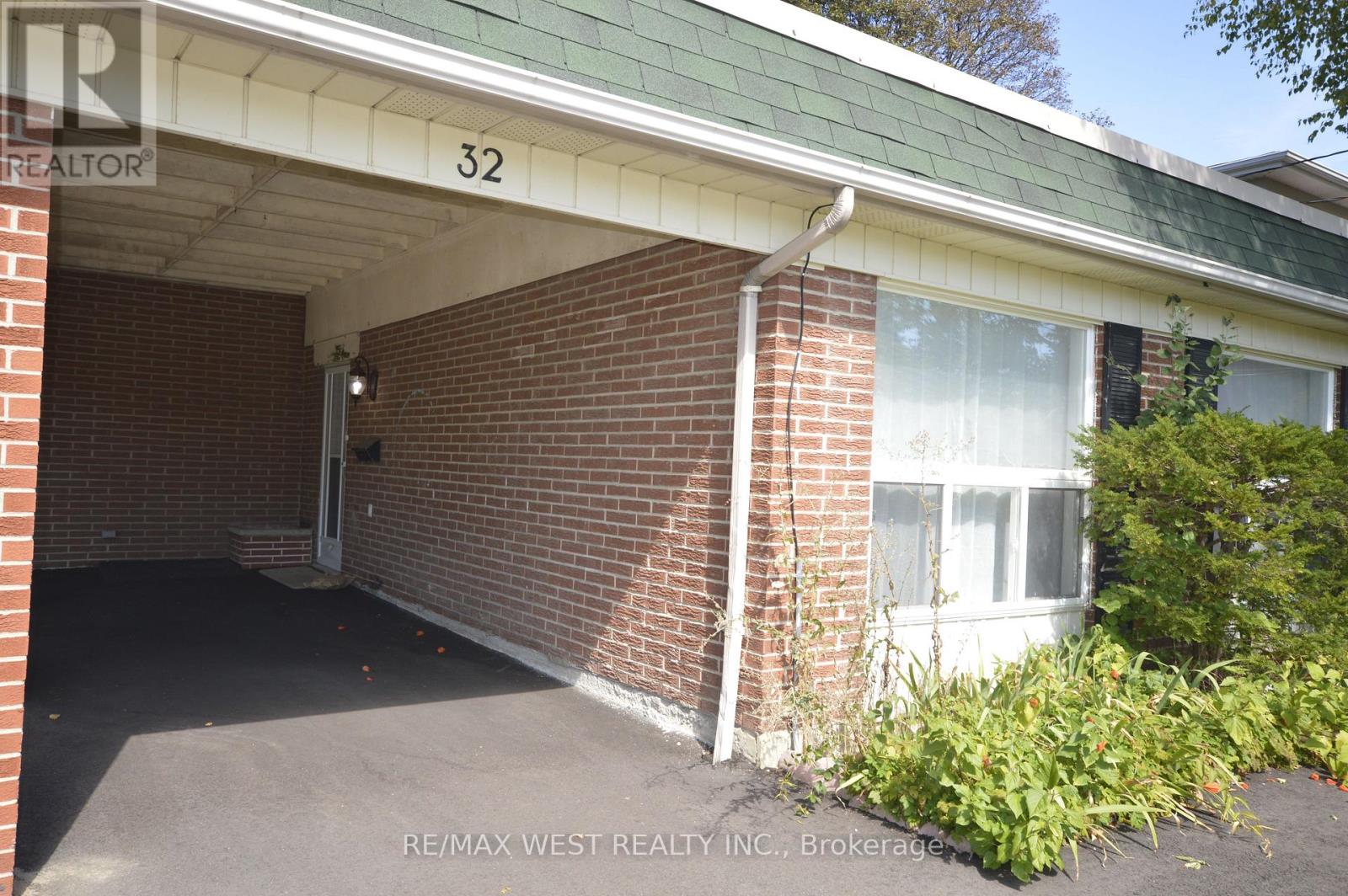 32 AXSMITH CRESCENT, Toronto (Don Valley Village) — photo 2