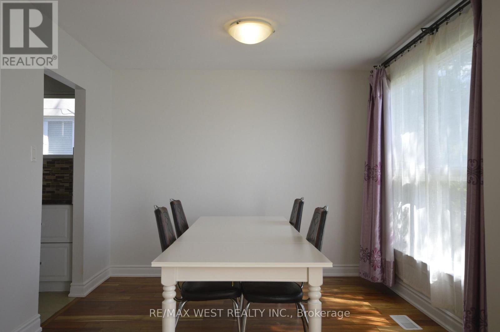 32 AXSMITH CRESCENT, Toronto (Don Valley Village) — photo 4