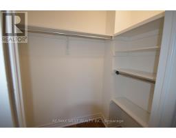 32 Axsmith Crescent, Toronto, ON M2J3K3 Photo 14