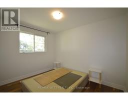 32 Axsmith Crescent, Toronto, ON M2J3K3 Photo 18