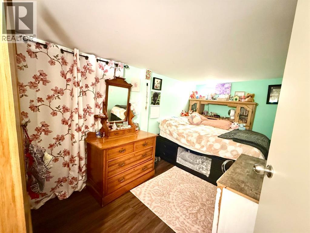 32, 895 Elizabeth street, Spruce Villa Mobile Park - 19