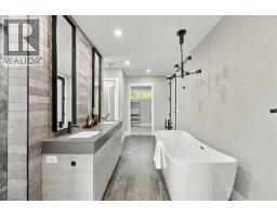 7646 Seven O'clock Drive, Pemberton, BC V0N2L3 Photo 17