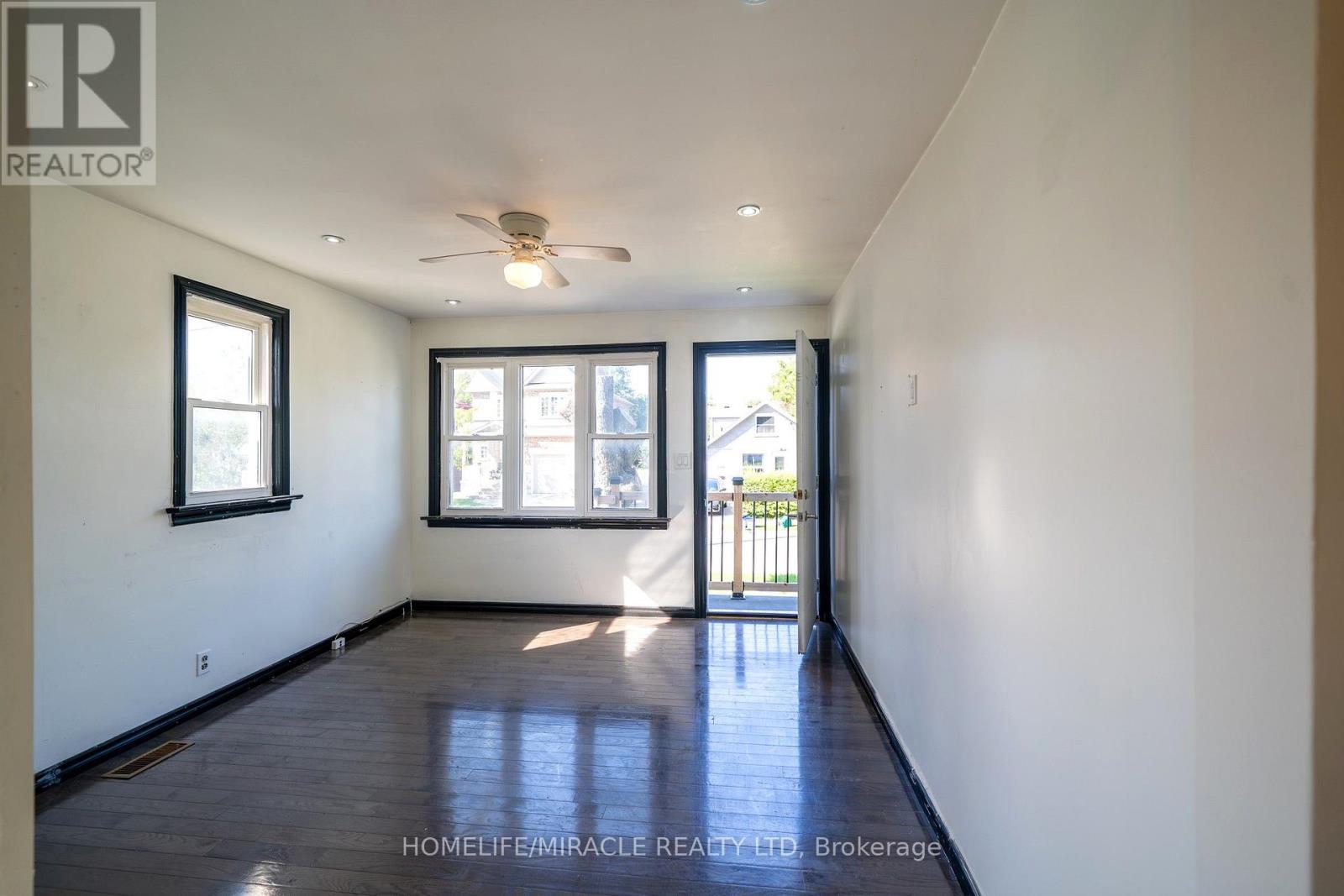 373 DREW STREET, Oshawa (Central) — photo 2