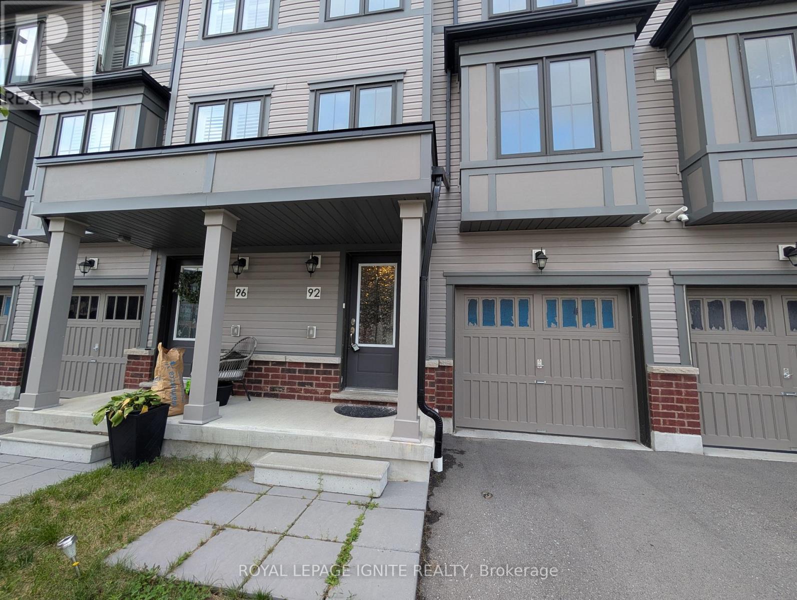 92 JEROME WAY, Clarington (Bowmanville)