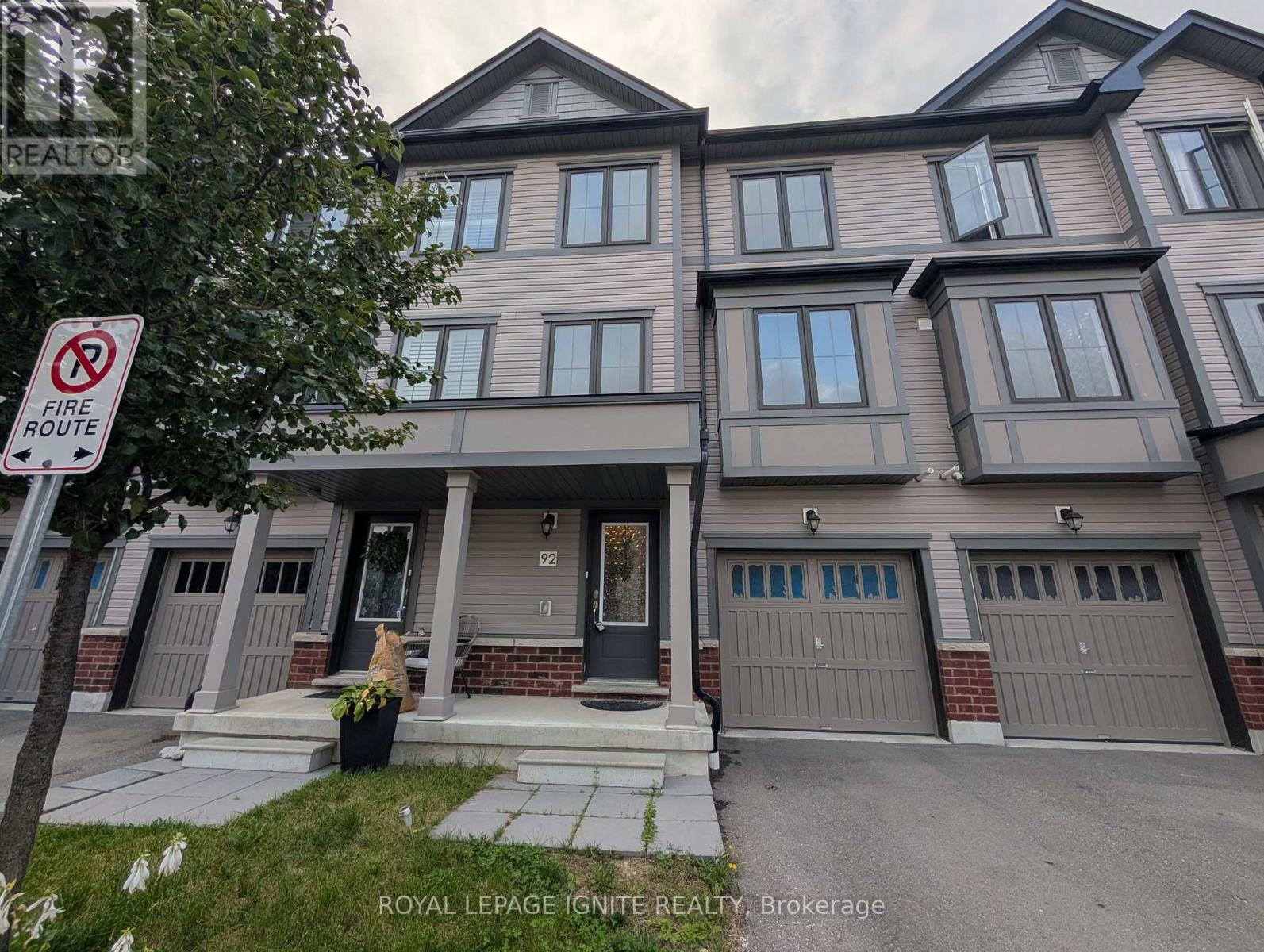 92 JEROME WAY, Clarington (Bowmanville) — photo 2