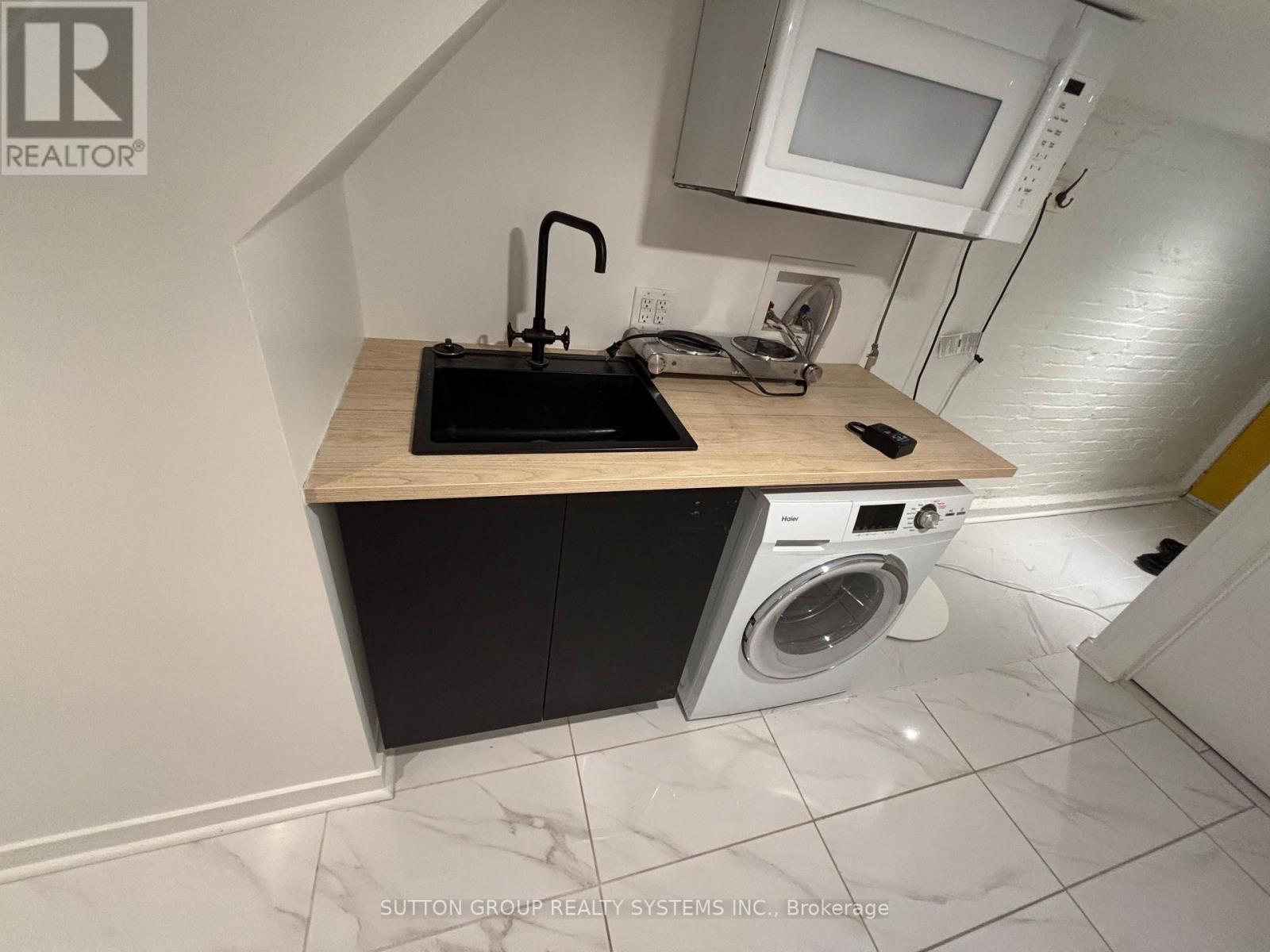 BSMT - 327 COXWELL (BASEMENT) AVENUE, Toronto (Woodbine Corridor) — photo 9
