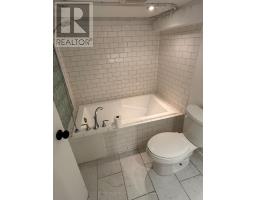 Bsmt - 327 Coxwell (basement) Avenue, Toronto, ON M4L3B5 Photo 11
