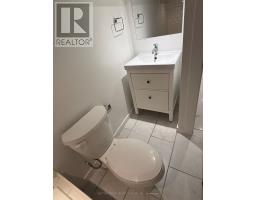 Bsmt - 327 Coxwell (basement) Avenue, Toronto, ON M4L3B5 Photo 12