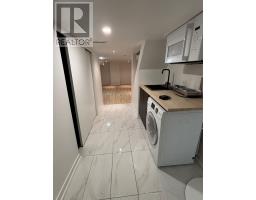 Bsmt - 327 Coxwell (basement) Avenue, Toronto, ON M4L3B5 Photo 13