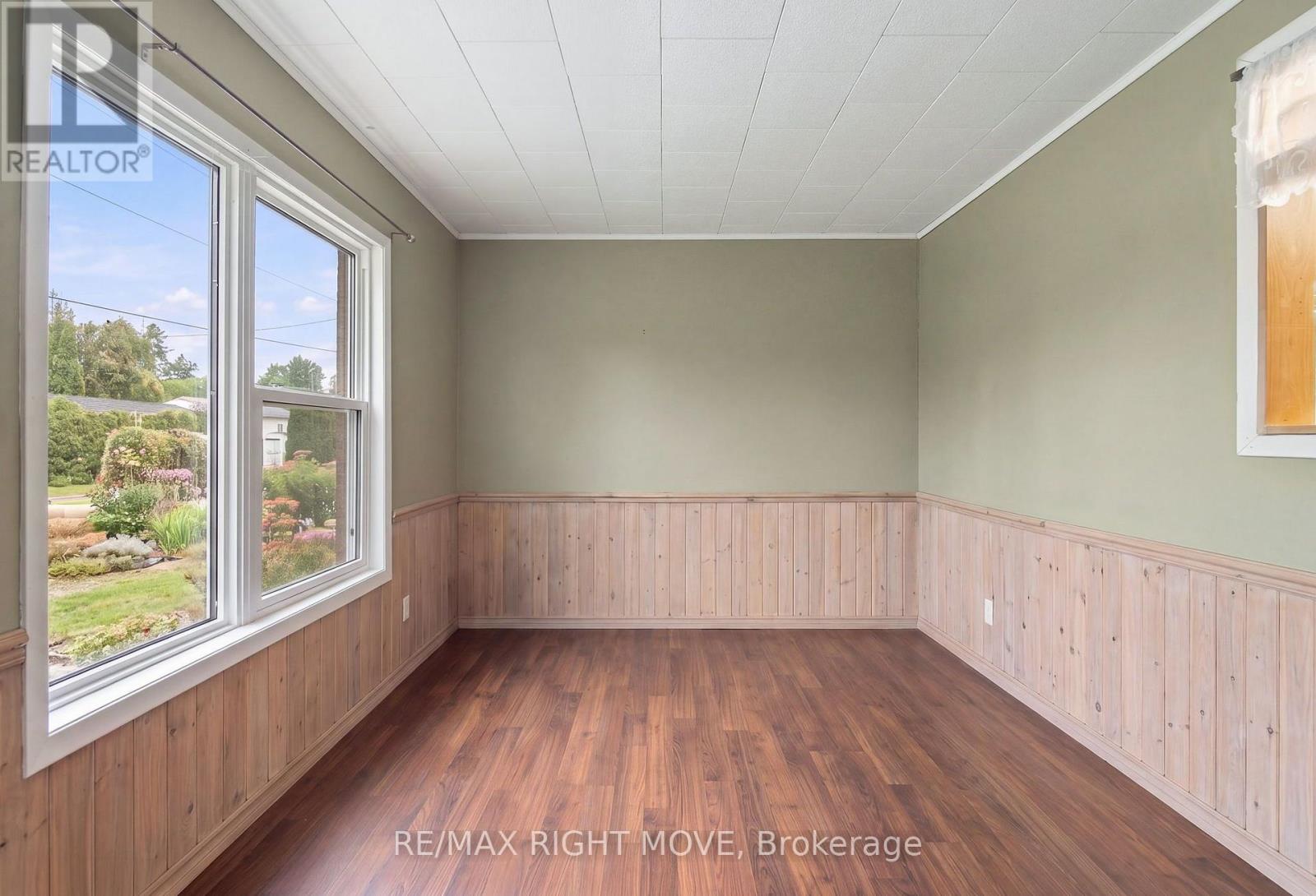 3425 CORONATION AVENUE, Severn (West Shore) — photo 7