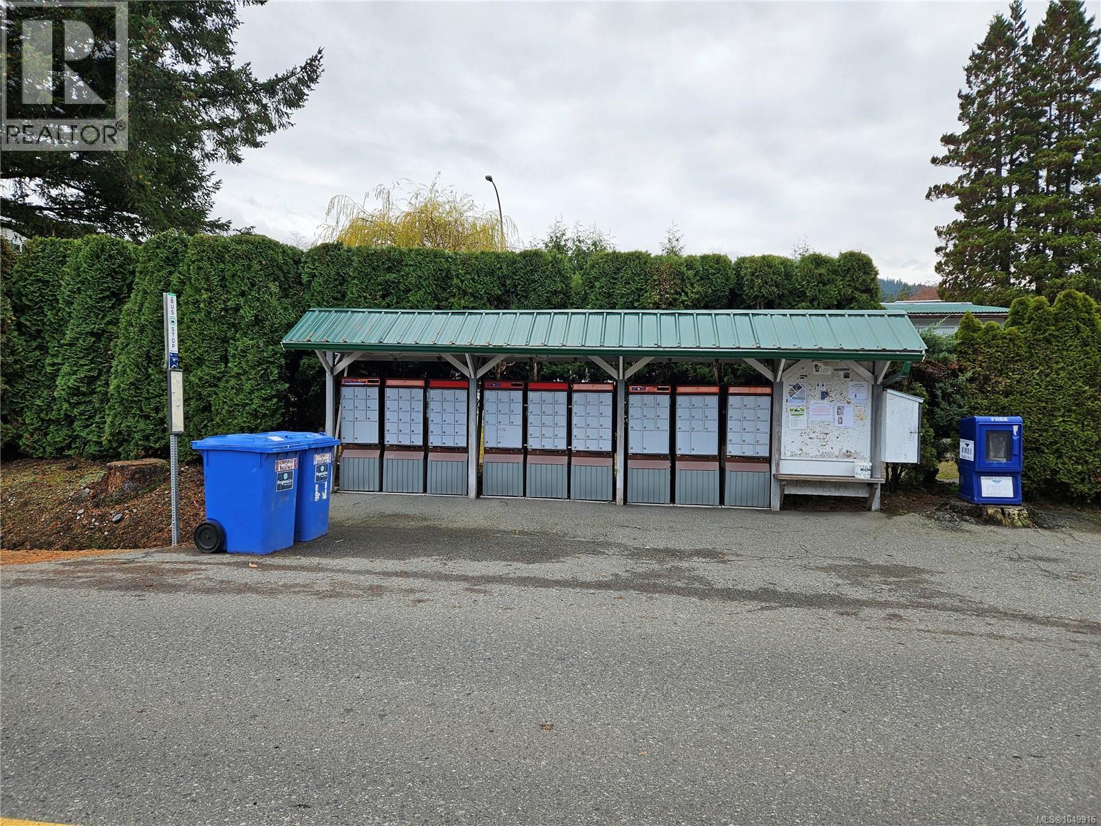 #13 10980 Westdowne Rd - 7
