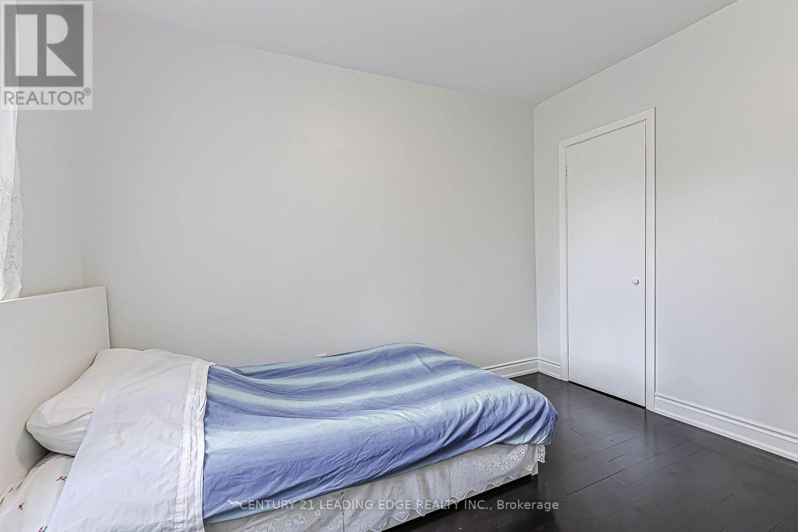 246 ELLINGTON DRIVE - 19