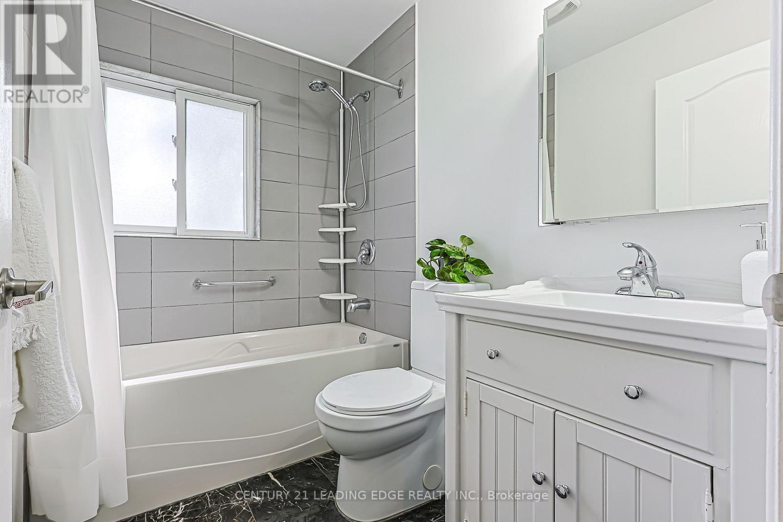 246 ELLINGTON DRIVE - 21