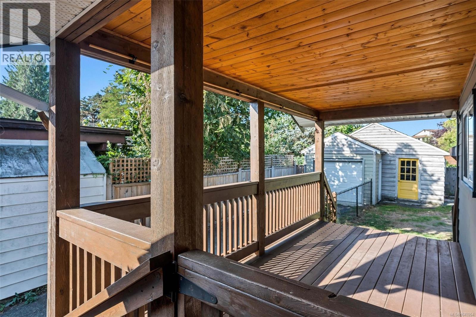355 Beech Ave - Image 24