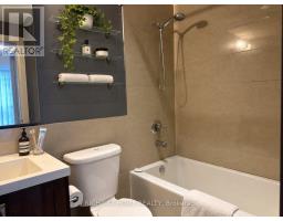 404 - 2 Old Mill Drive, Toronto, ON M6S0A2 Photo 8