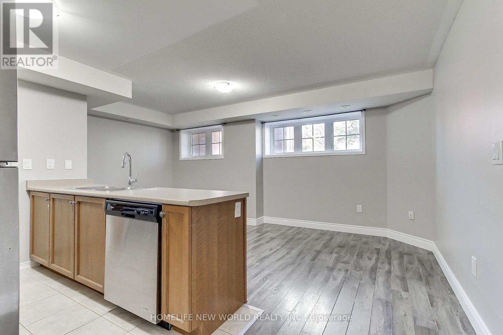 3 - 133 ISAAC DEVINS BOULEVARD, Toronto (Humberlea-Pelmo Park) — photo 9