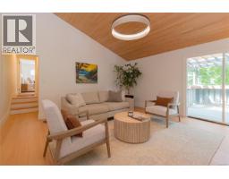 4906 Cordova Bay Rd, Saanich, BC V8Y2J5 Photo 25