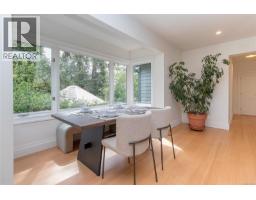 Entrance - 4906 Cordova Bay Rd, Saanich, BC V8Y2J5 Photo 17