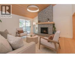 4906 Cordova Bay Rd, Saanich, BC V8Y2J5 Photo 26