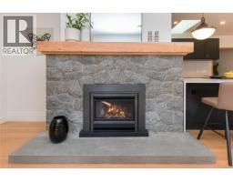4906 Cordova Bay Rd, Saanich, BC V8Y2J5 Photo 20