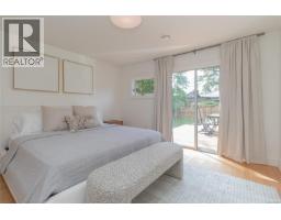 4906 Cordova Bay Rd, Saanich, BC V8Y2J5 Photo 28