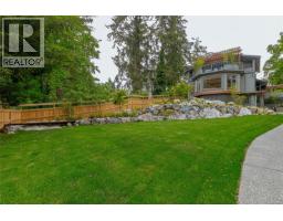 4906 Cordova Bay Rd, Saanich, BC V8Y2J5 Photo 57