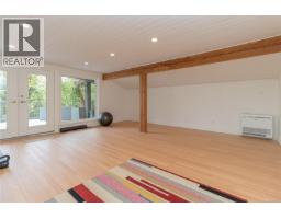 4906 Cordova Bay Rd, Saanich, BC V8Y2J5 Photo 38