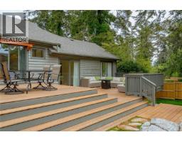 4906 Cordova Bay Rd, Saanich, BC V8Y2J5 Photo 50