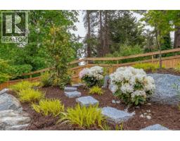 4906 Cordova Bay Rd, Saanich, BC V8Y2J5 Photo 55