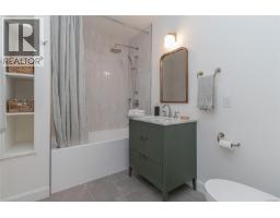 4906 Cordova Bay Rd, Saanich, BC V8Y2J5 Photo 34