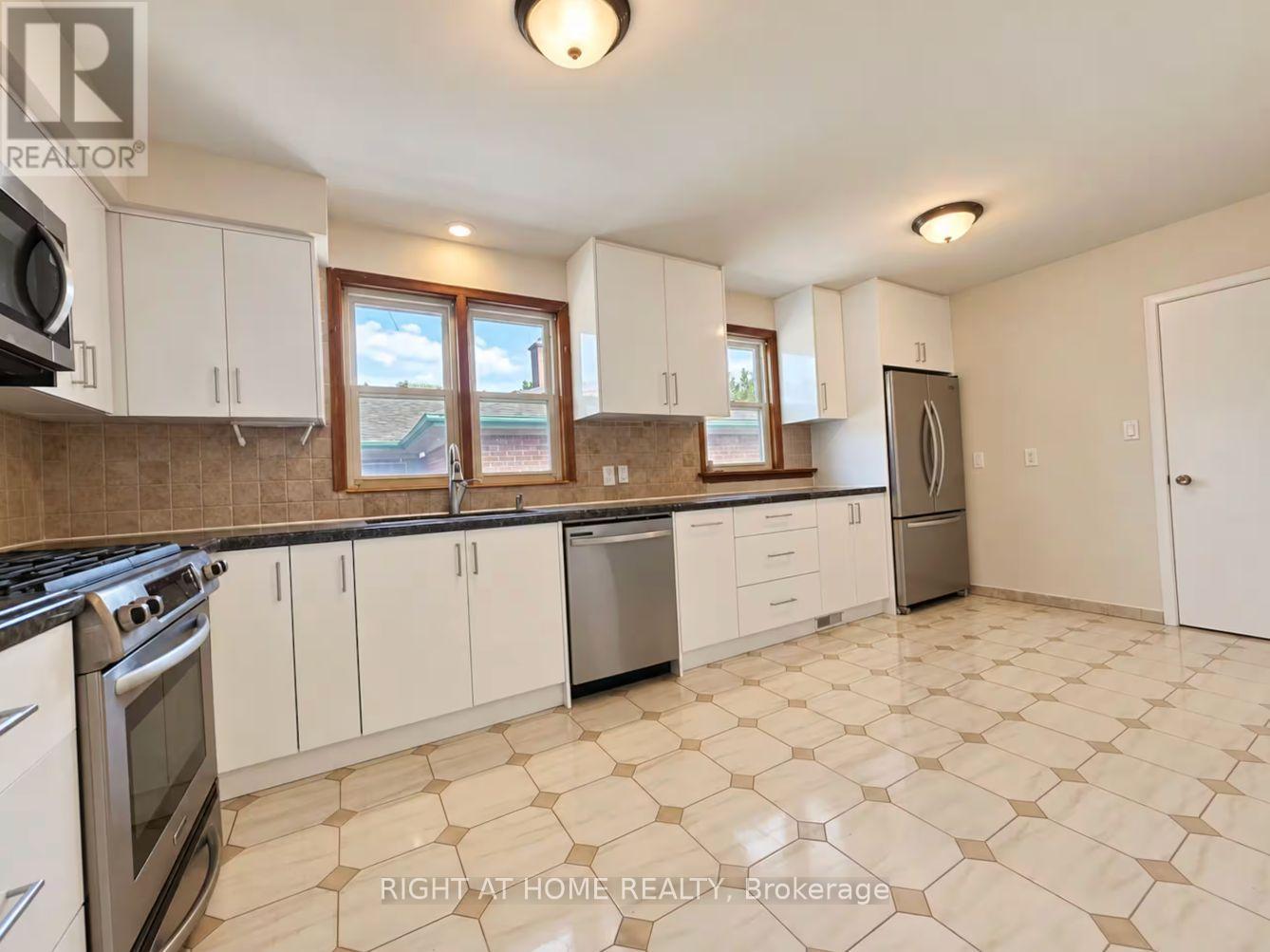 UPPER LEVEL - 26 WEDGEWOOD DRIVE, Toronto (Newtonbrook East) — photo 6