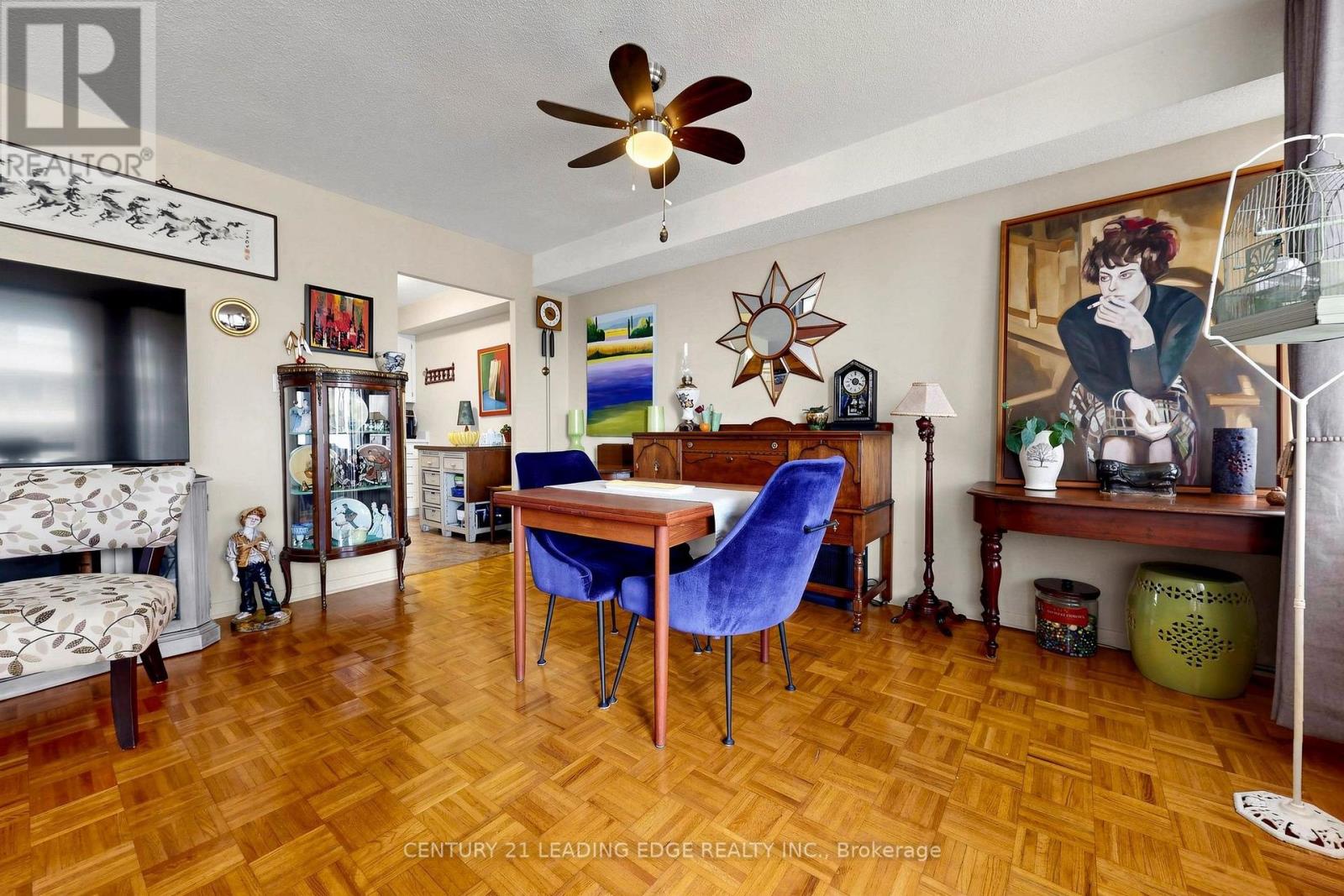 #429 50 RICHMOND STREET E - 16