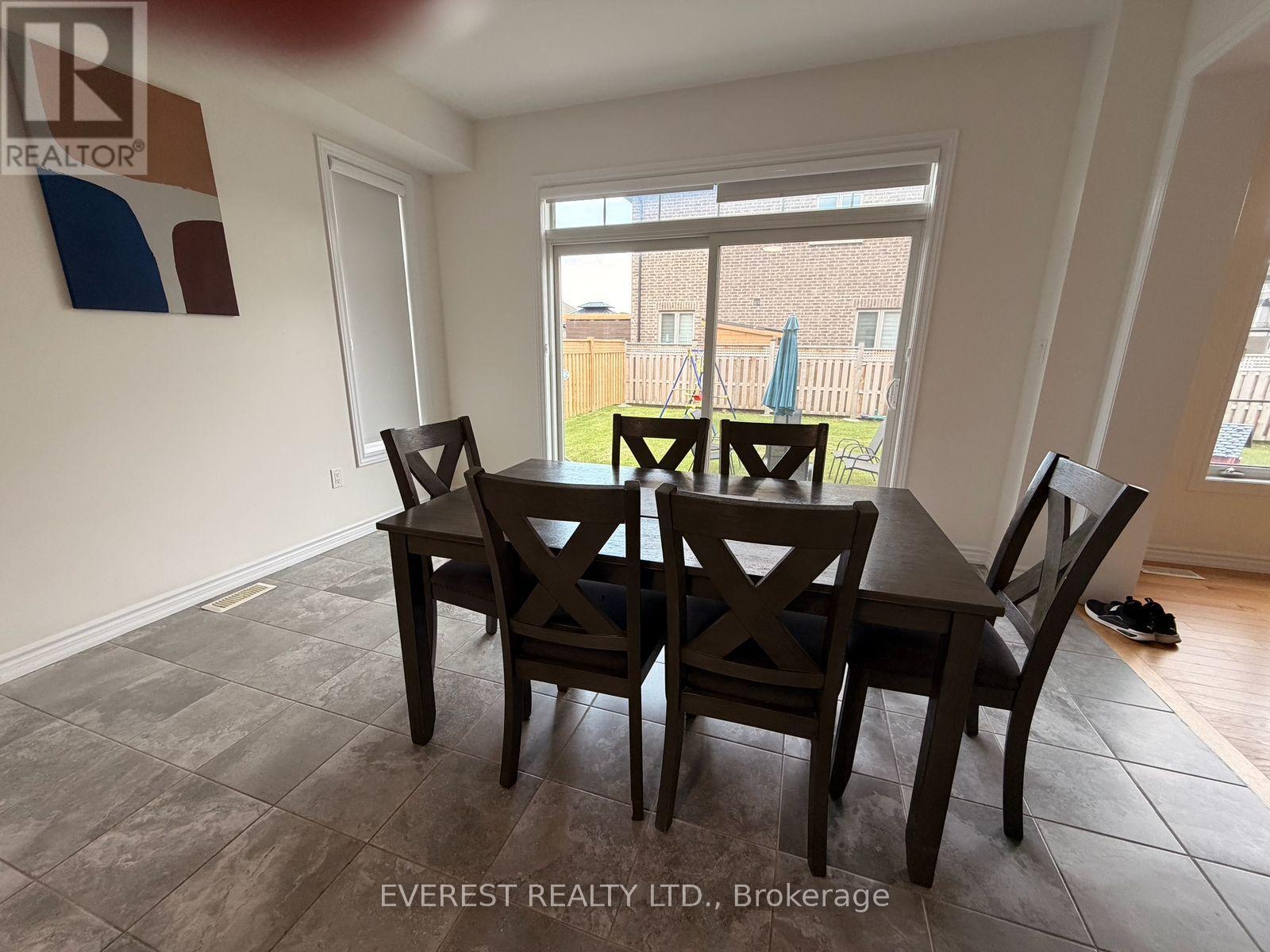 1105 COLE STREET, Innisfil — photo 8