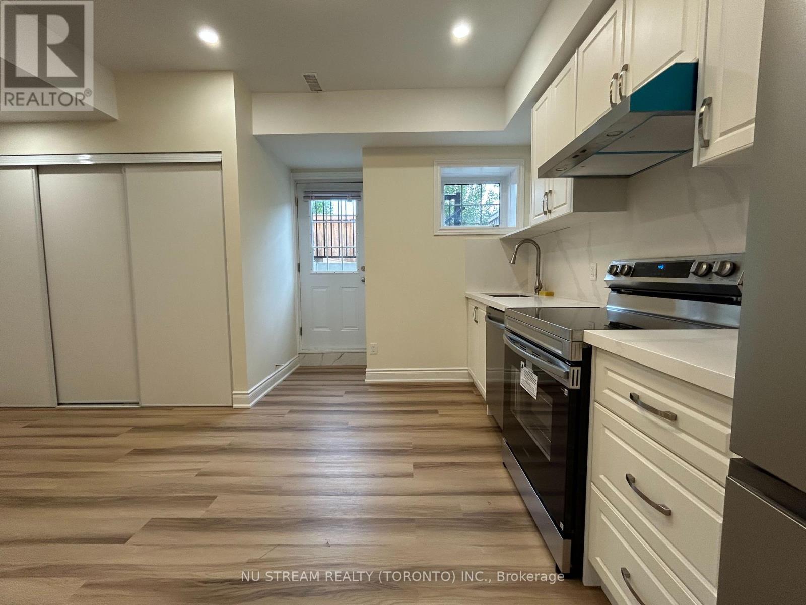 #Basement 175 Westfield Drive, Whitby, Ontario, L1P0G2, Whitby, Ontario — photo 5 of 5