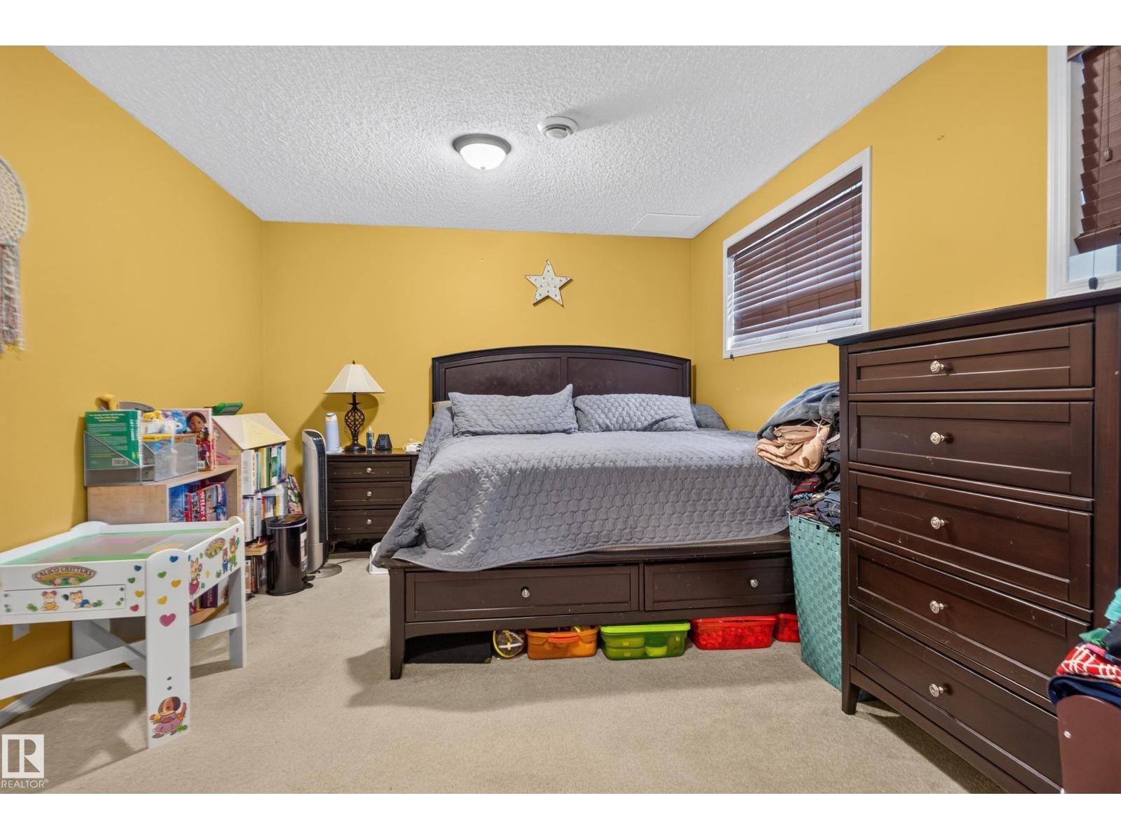 13915 137 ST NW - 20