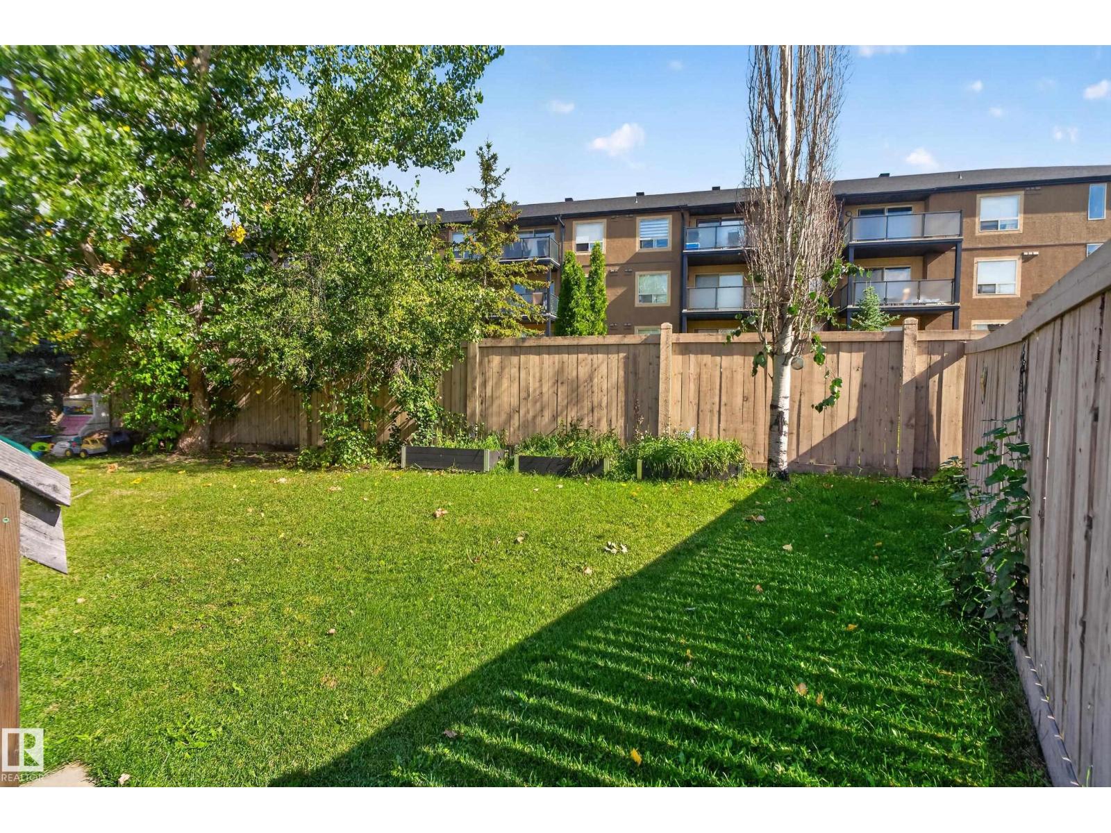 13915 137 ST NW - 27