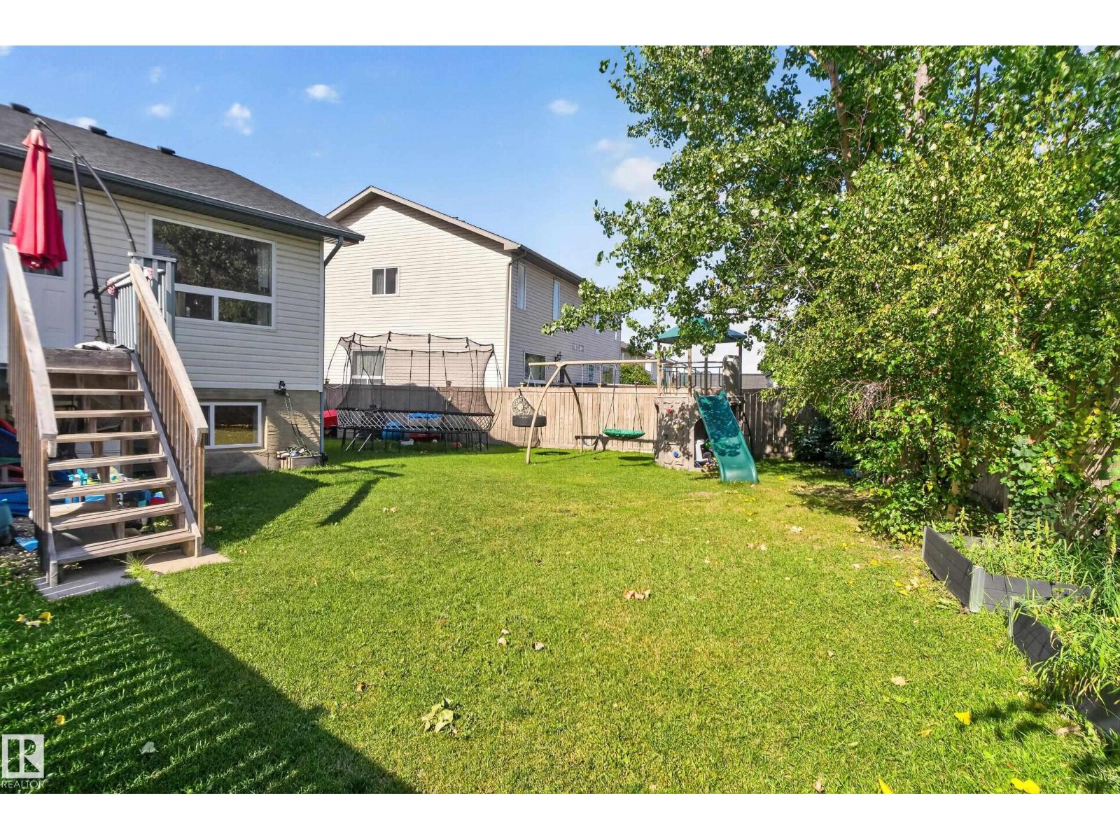 13915 137 ST NW - 29