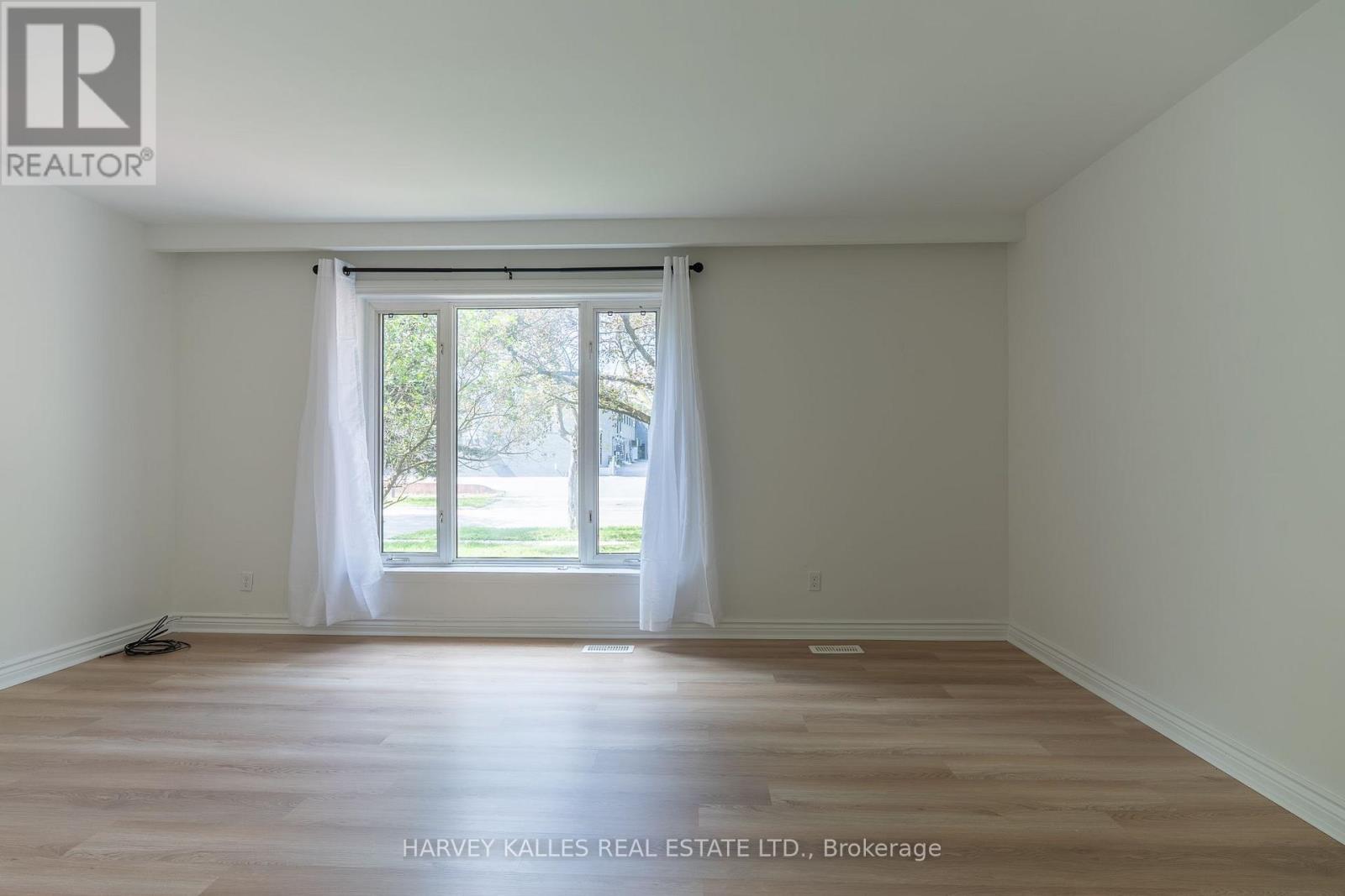 2258 BROOKHURST ROAD - 12