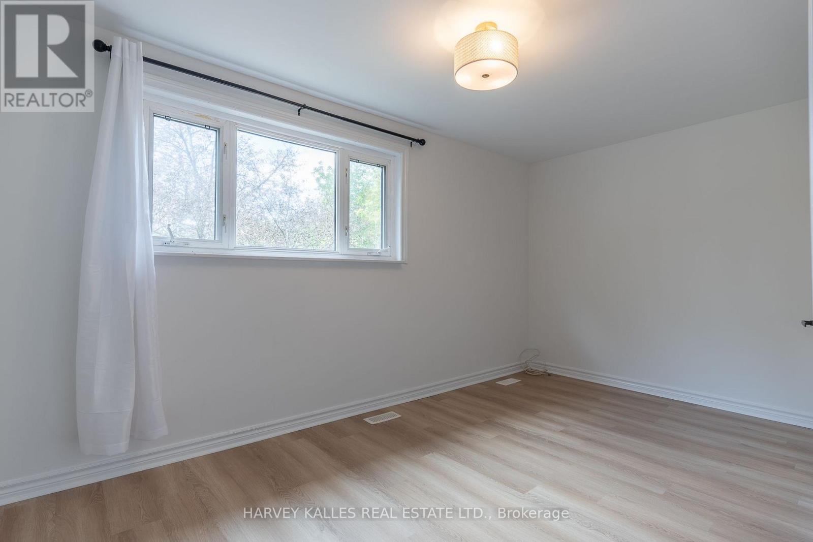 2258 BROOKHURST ROAD - 17