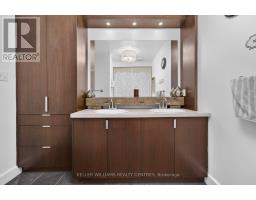 12 Lancaster Court, Georgina, ON L4P4A1 Photo 11