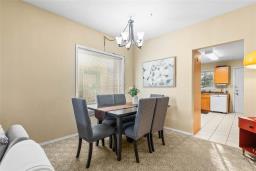Primary Bedroom - 700 Simcoe Street, Winnipeg, MB R3E2C1 Photo 6