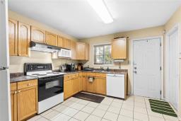 700 Simcoe Street, Winnipeg, MB R3E2C1 Photo 8
