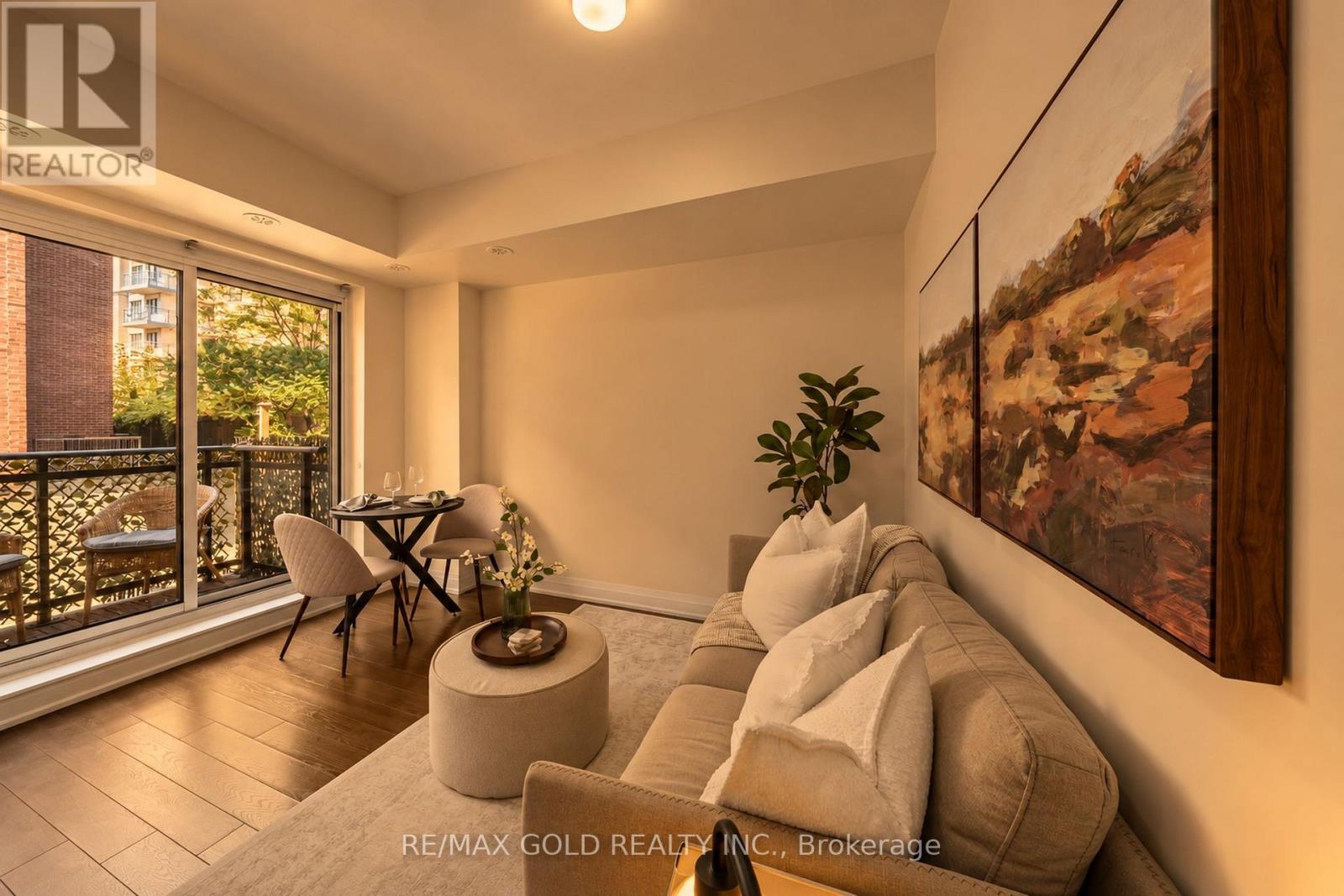 #602 18 COLES AVENUE - Image 12