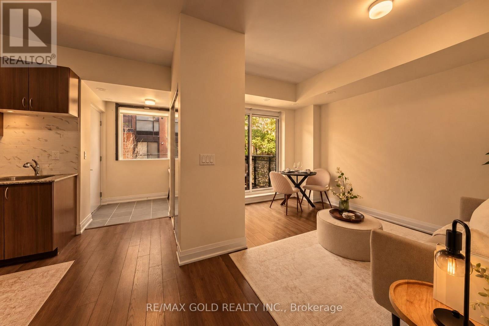 #602 18 COLES AVENUE - Image 14