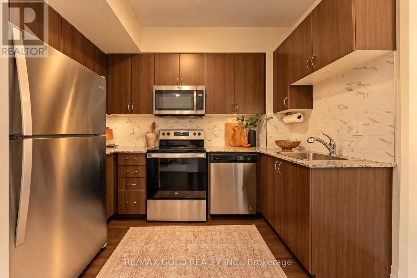 Photo of 602 - 18 COLES AVENUE