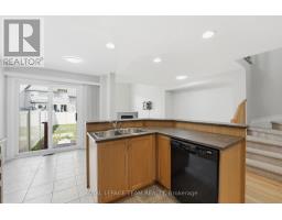 239 Tandalee Crescent, Ottawa, ON K2M0A2 Photo 11