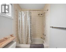 44 Castleridge Close NE - photo 21