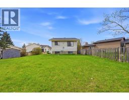 44 Castleridge Close NE - photo 32